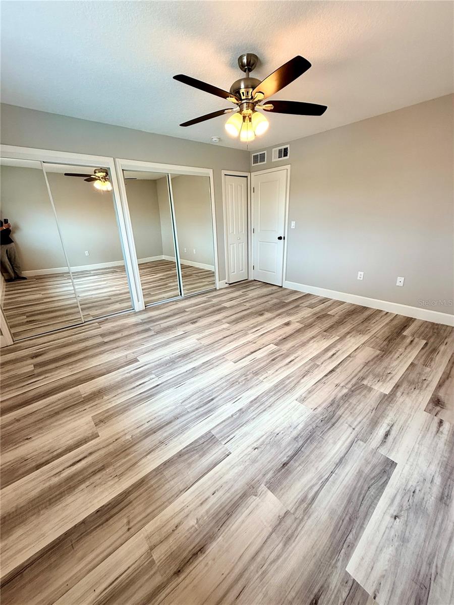 ASHWOOD CONDOMINIUM ASSOCIATION - Residential