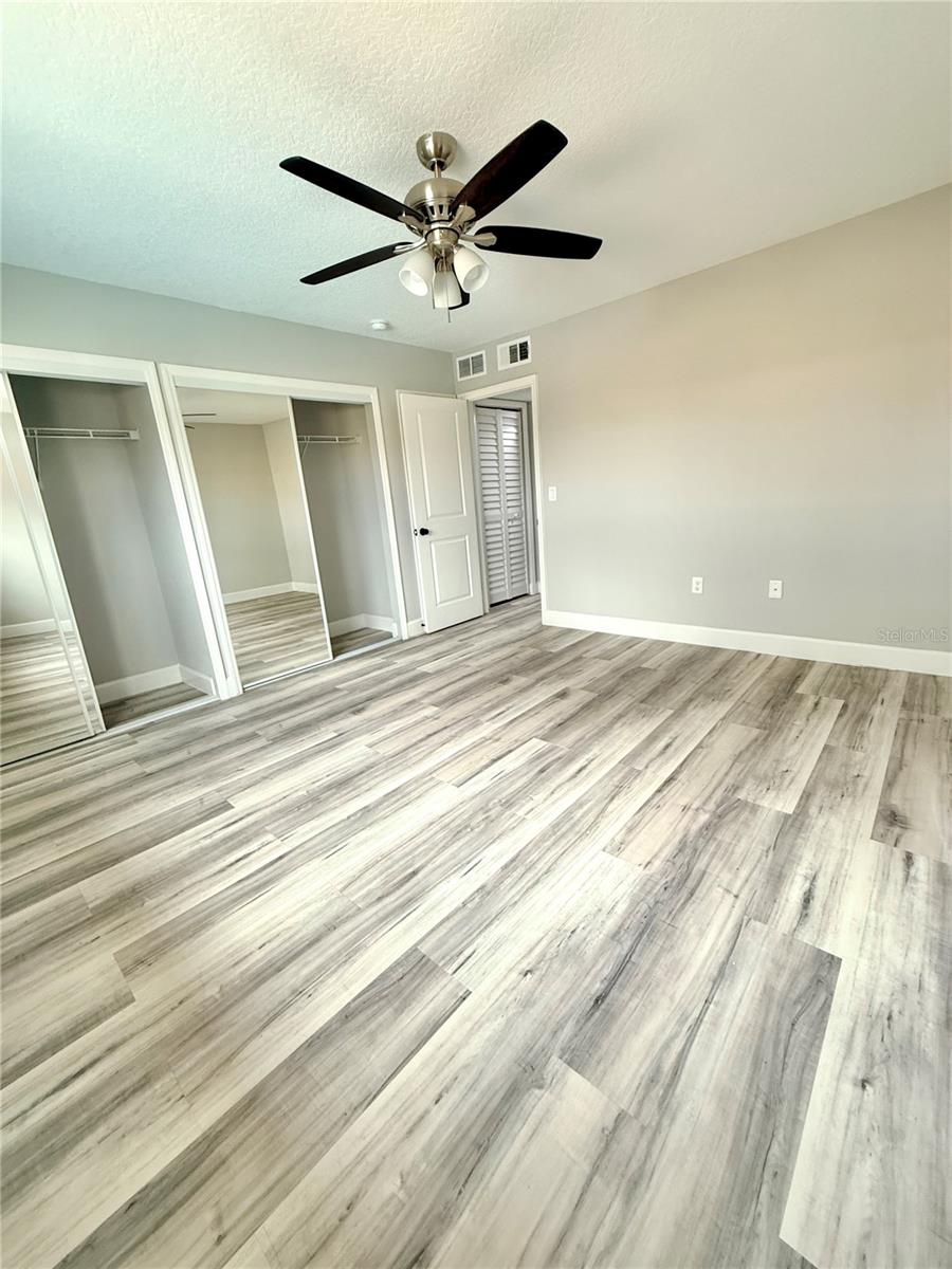 ASHWOOD CONDOMINIUM ASSOCIATION - Residential