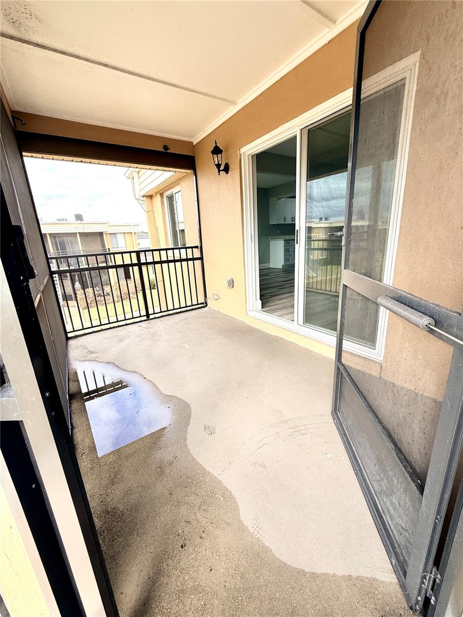 ASHWOOD CONDOMINIUM ASSOCIATION - Residential