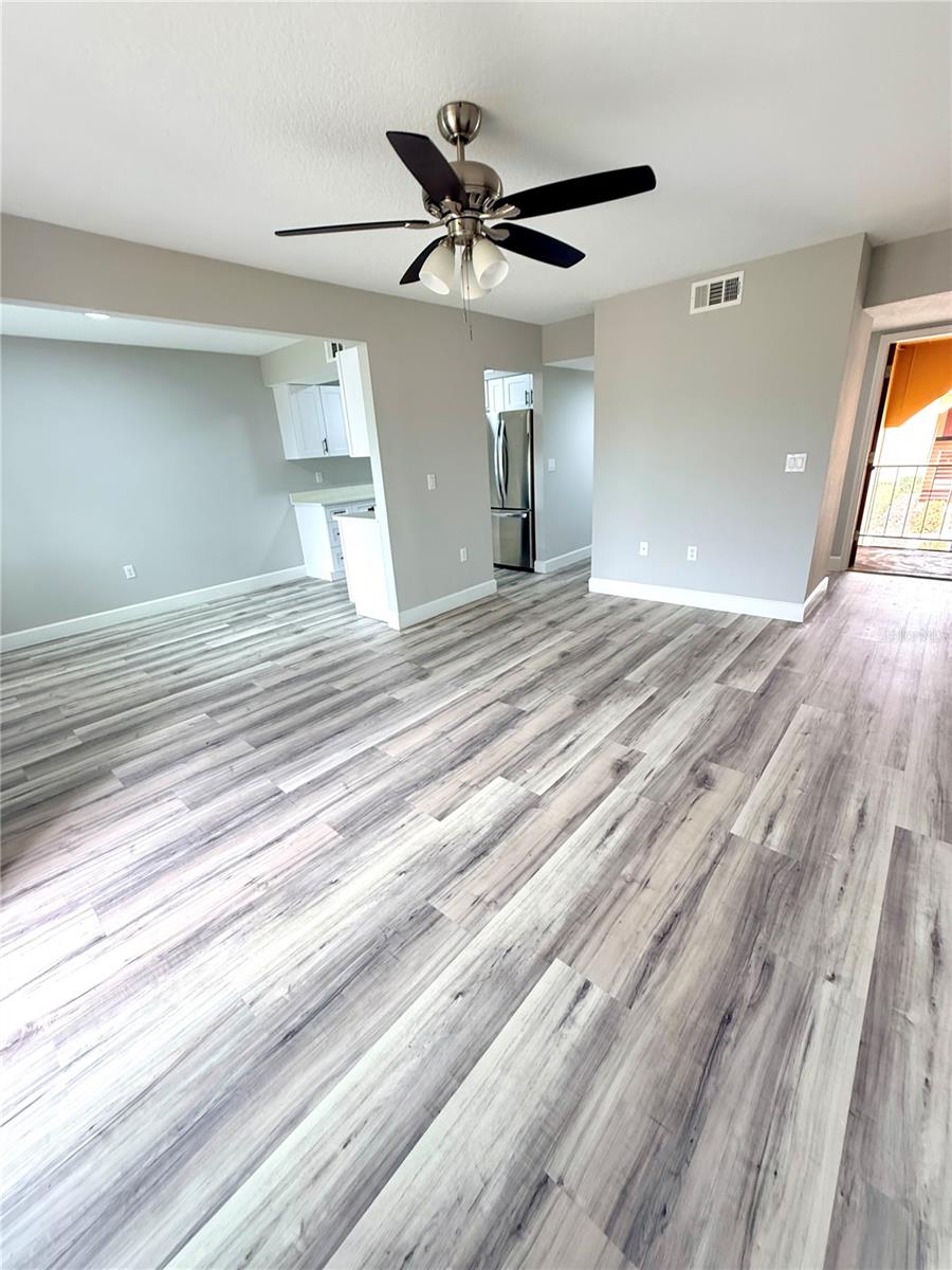 ASHWOOD CONDOMINIUM ASSOCIATION - Residential