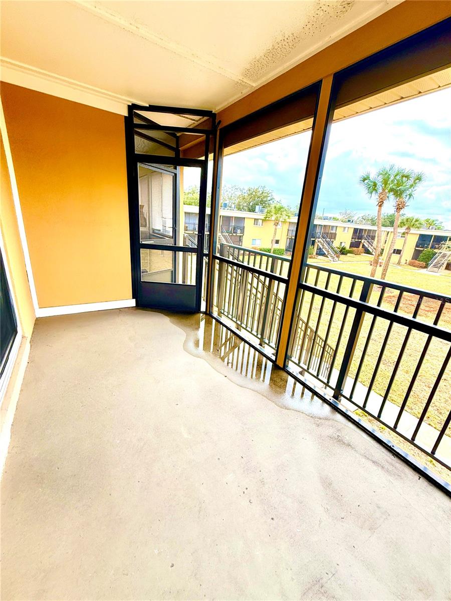 ASHWOOD CONDOMINIUM ASSOCIATION - Residential