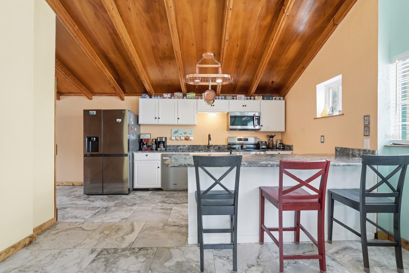 HUSTONS DAYTONA BEACH - Residential