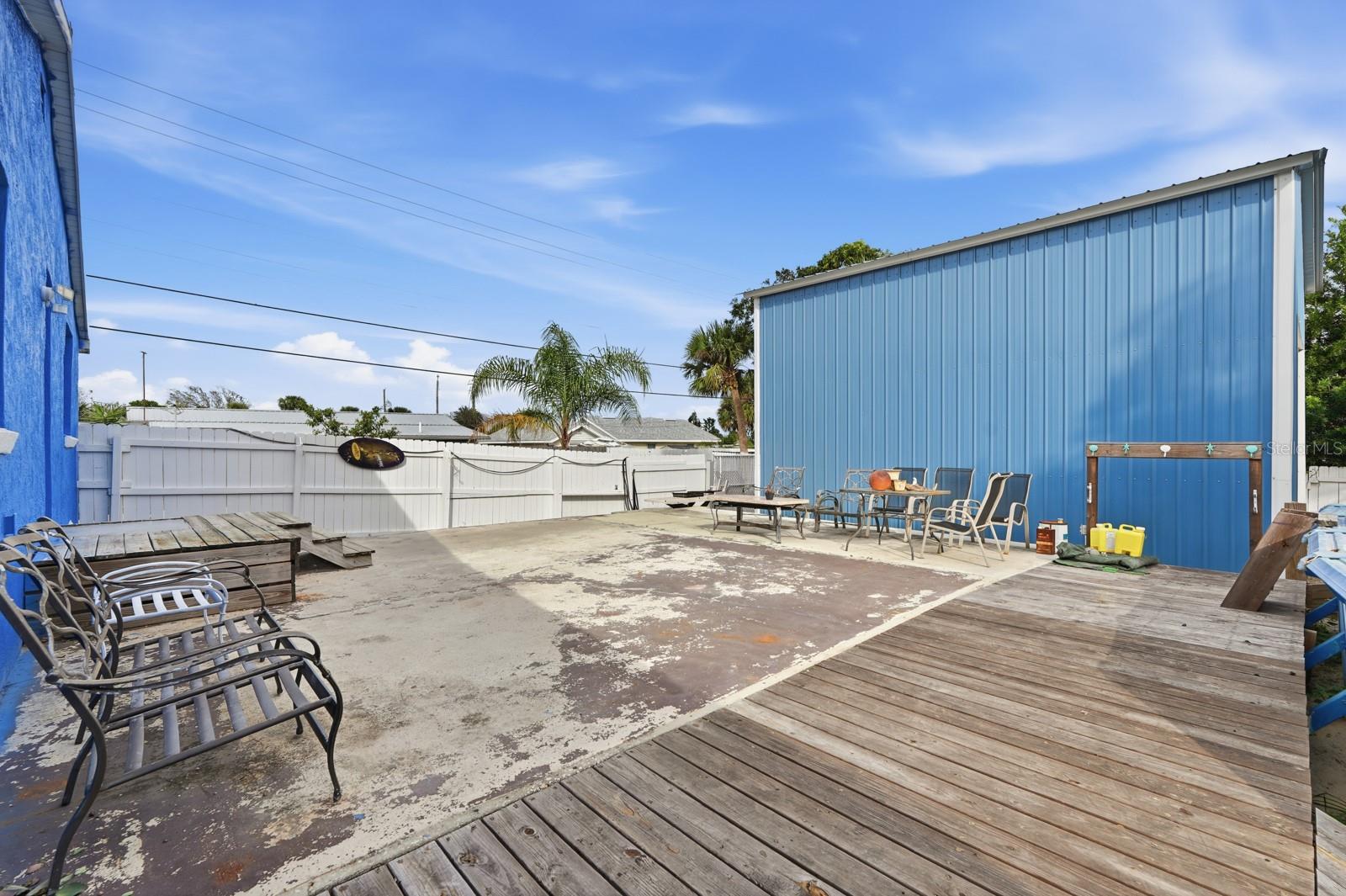 HUSTONS DAYTONA BEACH - Residential