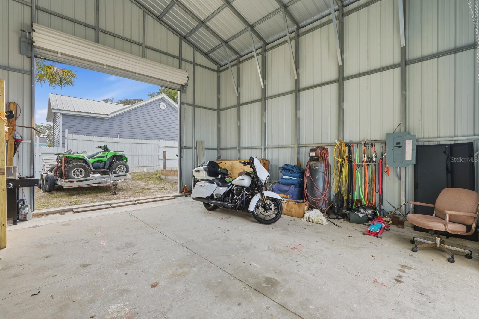 HUSTONS DAYTONA BEACH - Residential