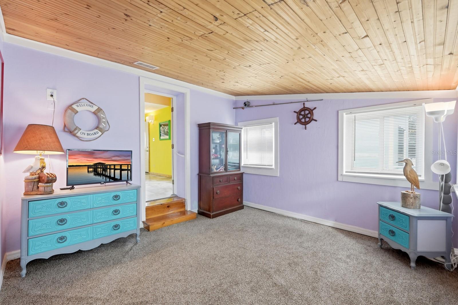 HUSTONS DAYTONA BEACH - Residential