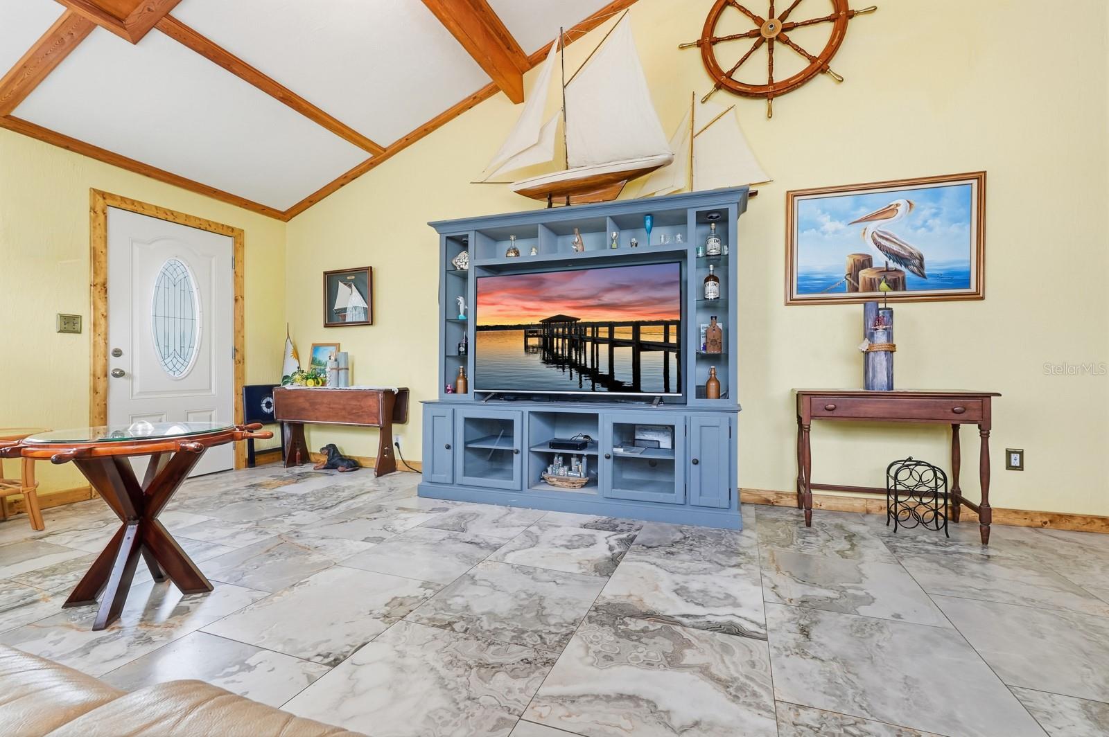 HUSTONS DAYTONA BEACH - Residential