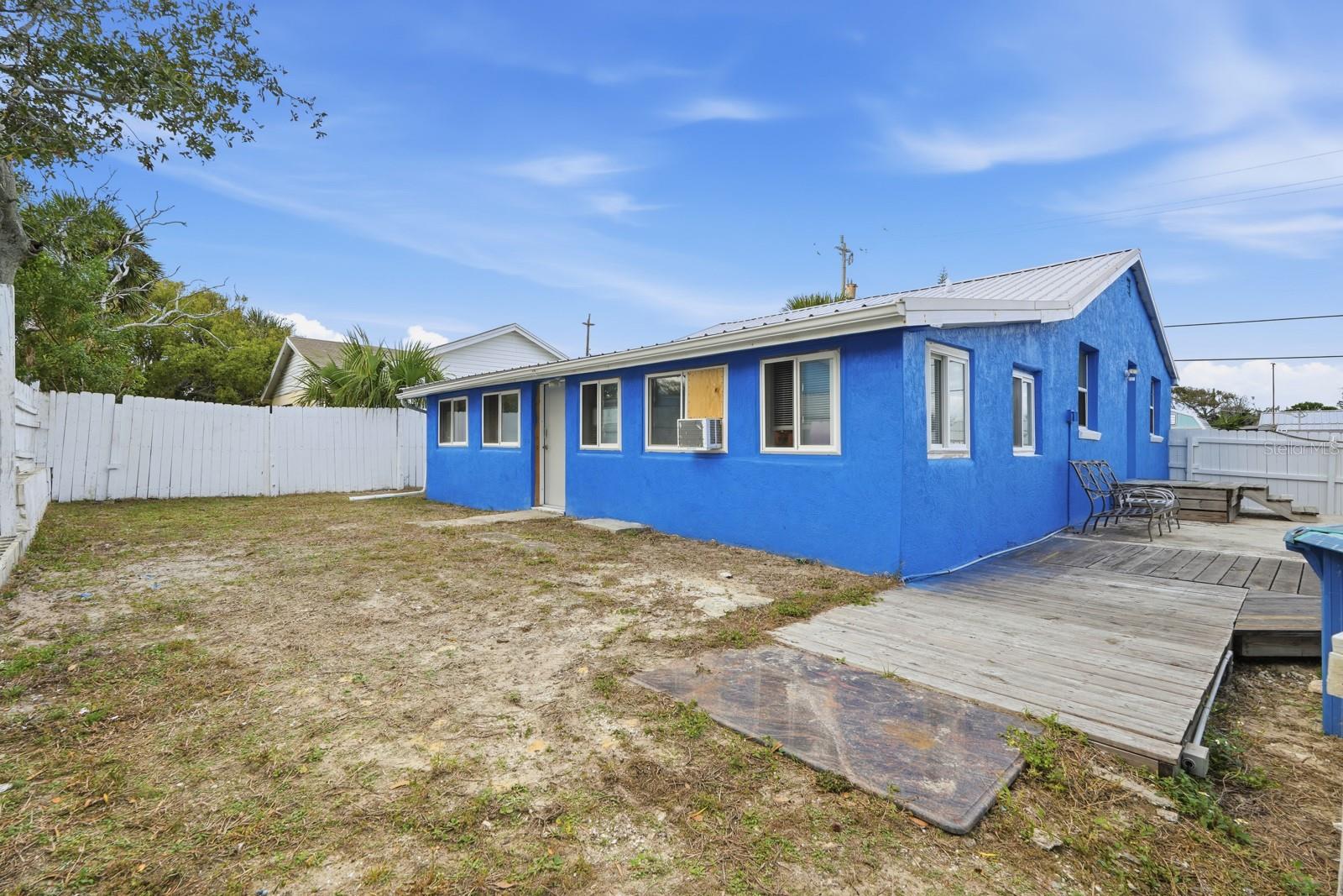 HUSTONS DAYTONA BEACH - Residential