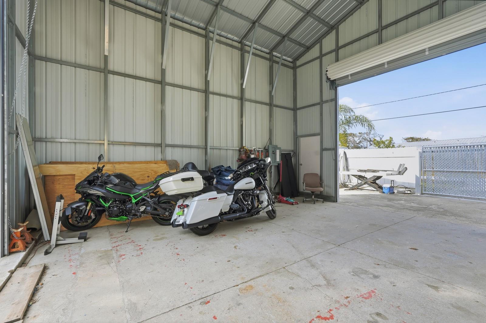 HUSTONS DAYTONA BEACH - Residential