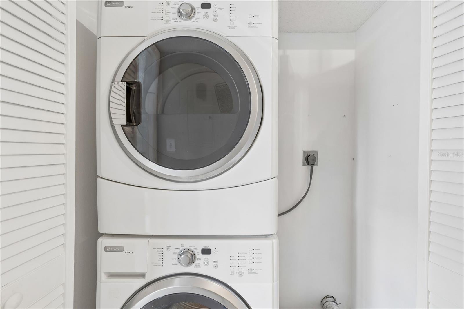 VISTA VERDE WEST - Residential