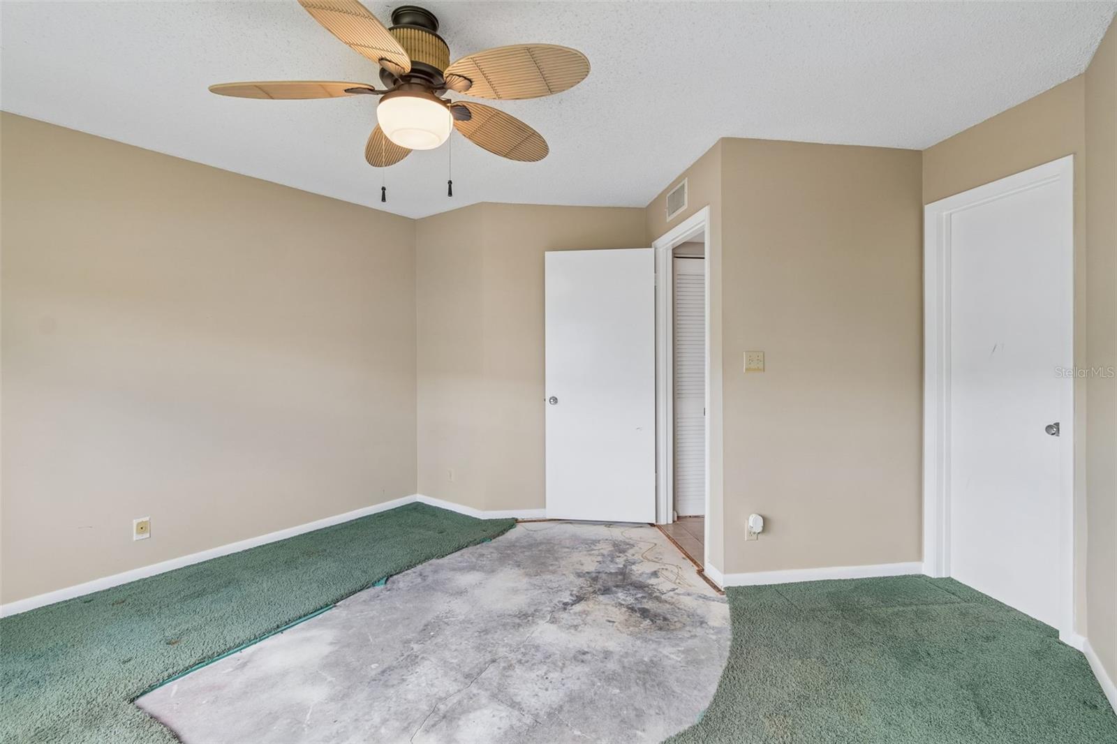 VISTA VERDE WEST - Residential