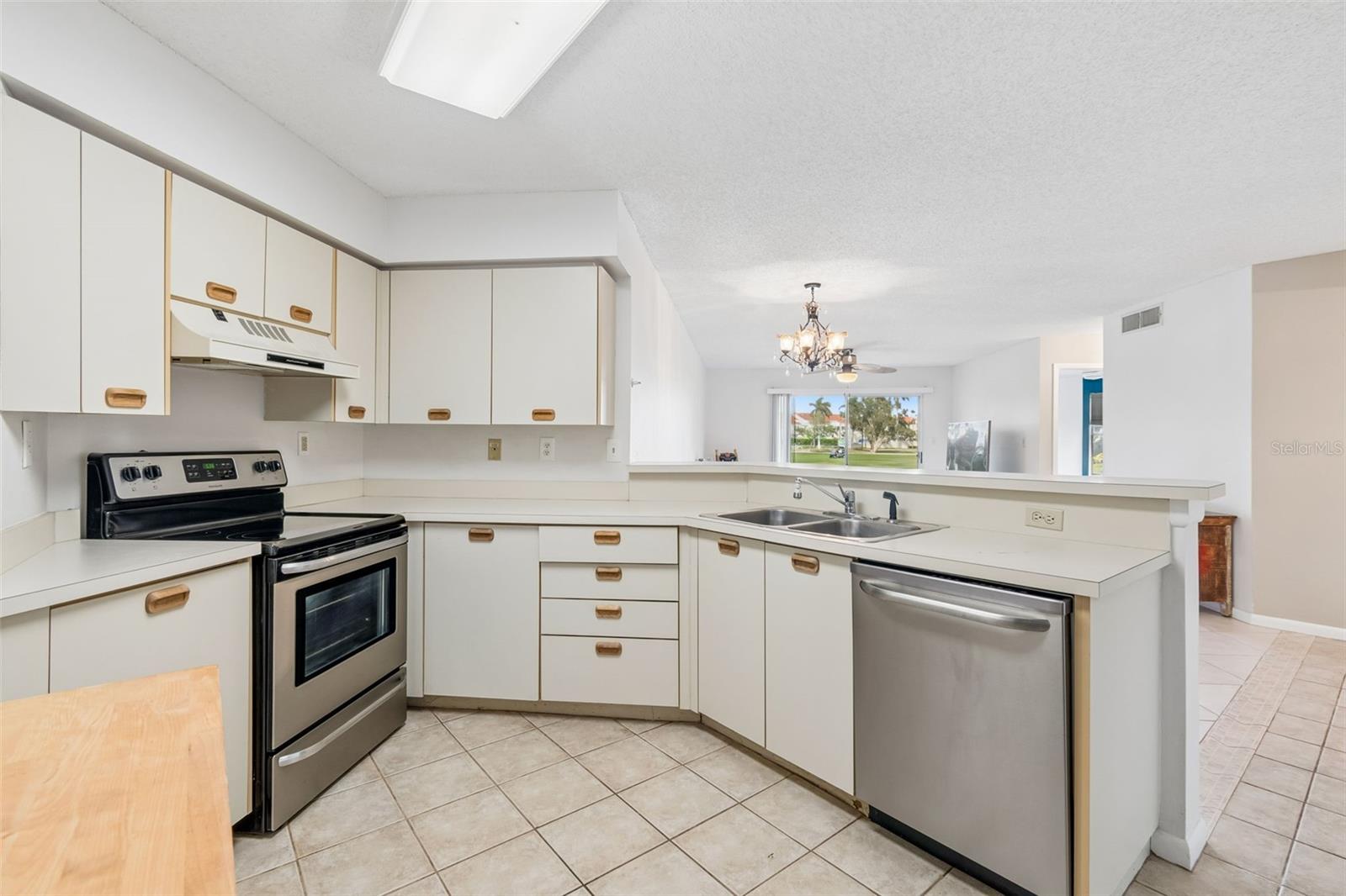 VISTA VERDE WEST - Residential