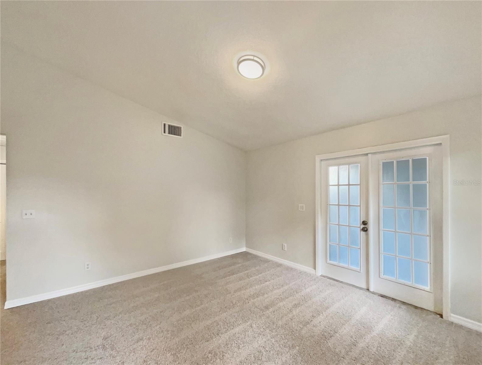 KINGS POND SUB - Residential