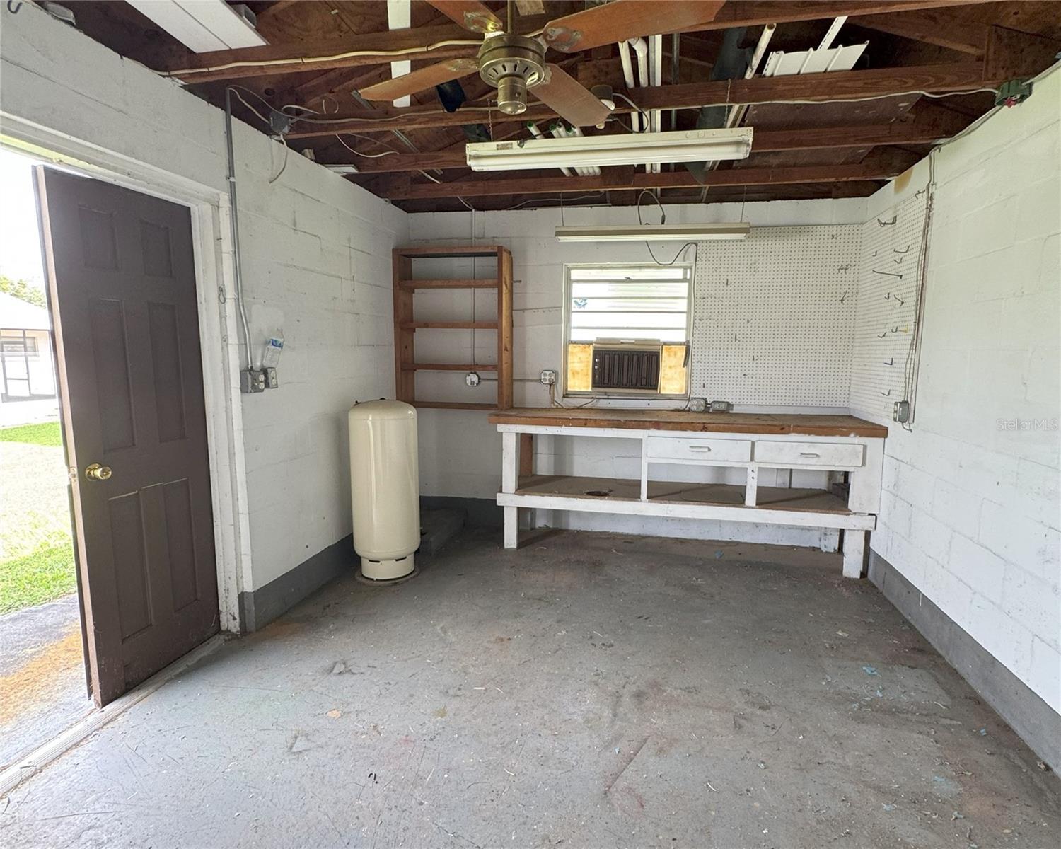 FORT KING ACRES - Residential