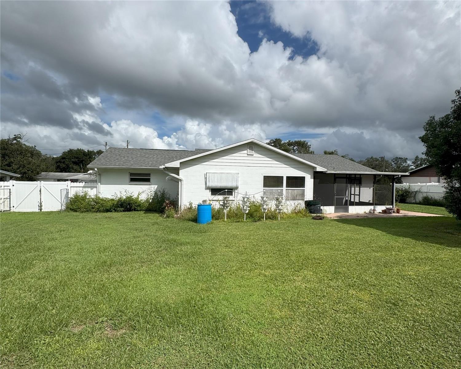 FORT KING ACRES - Residential