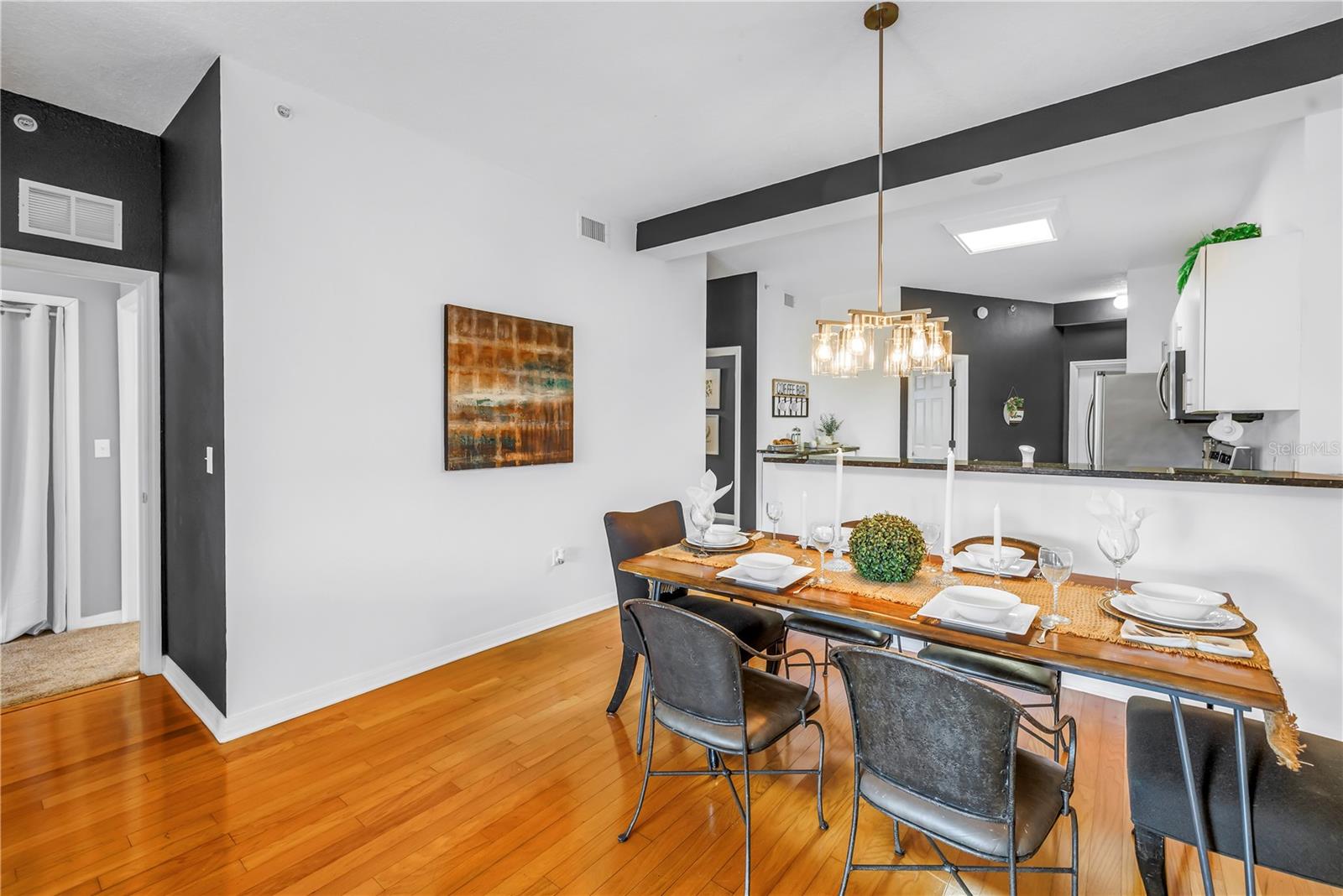 CASABLANCA TOWERS CONDO - Residential Lease