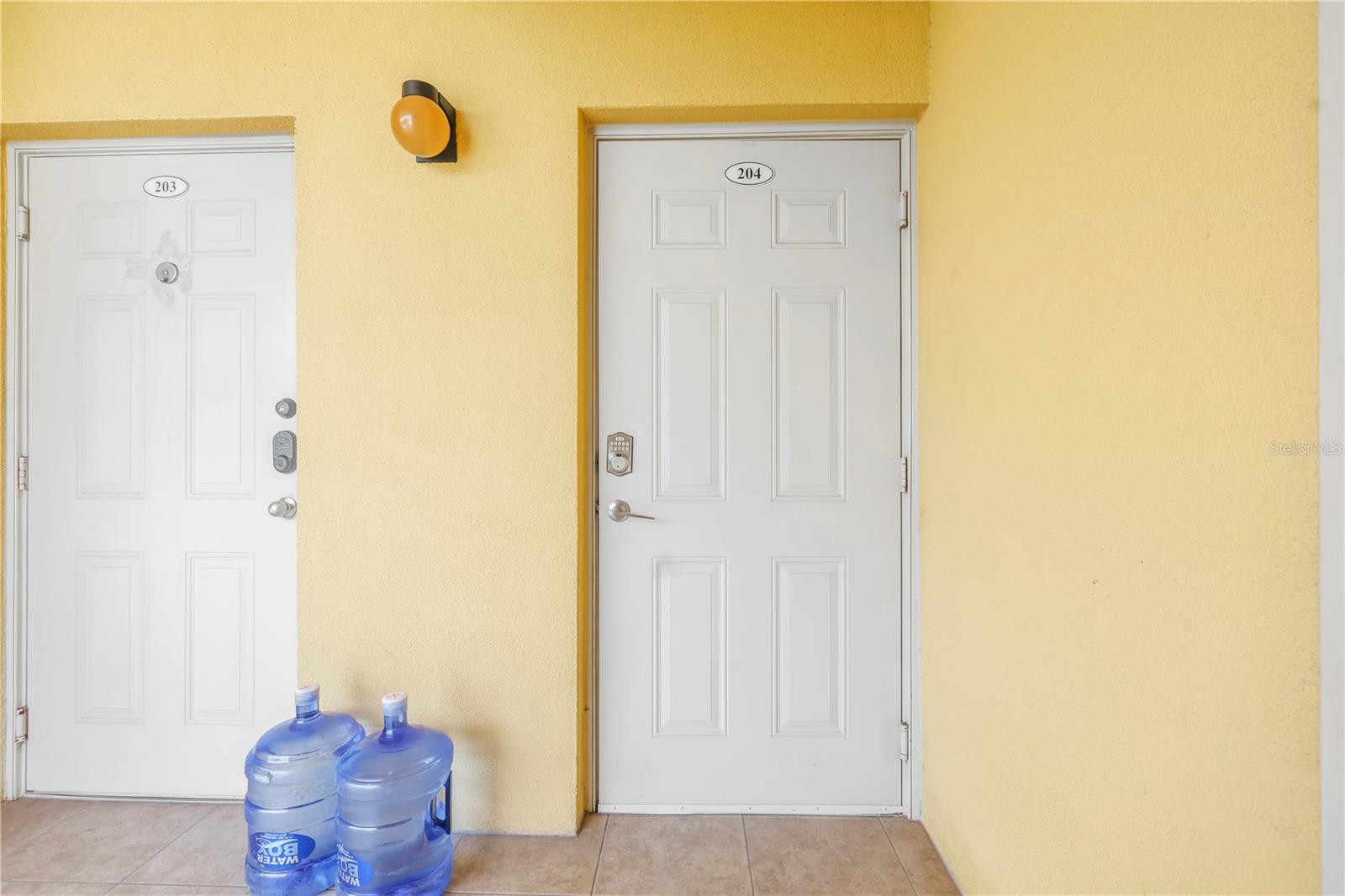 CASABLANCA TOWERS CONDO - Residential Lease