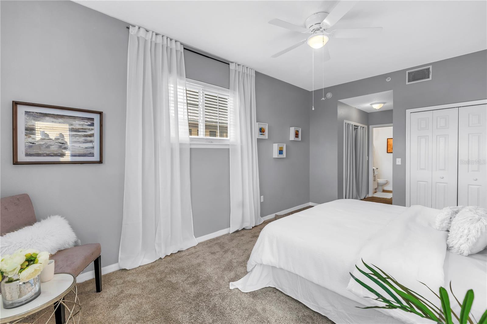 CASABLANCA TOWERS CONDO - Residential Lease