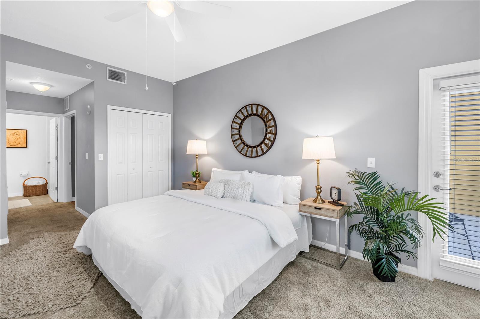 CASABLANCA TOWERS CONDO - Residential Lease