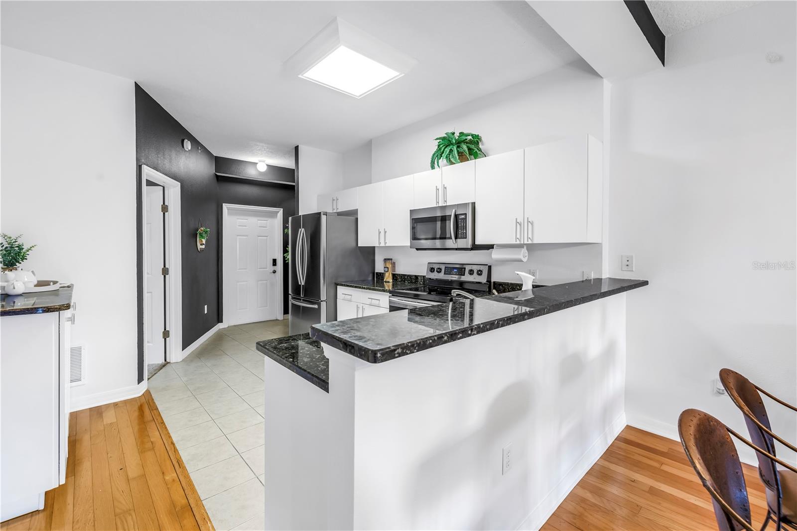 CASABLANCA TOWERS CONDO - Residential Lease