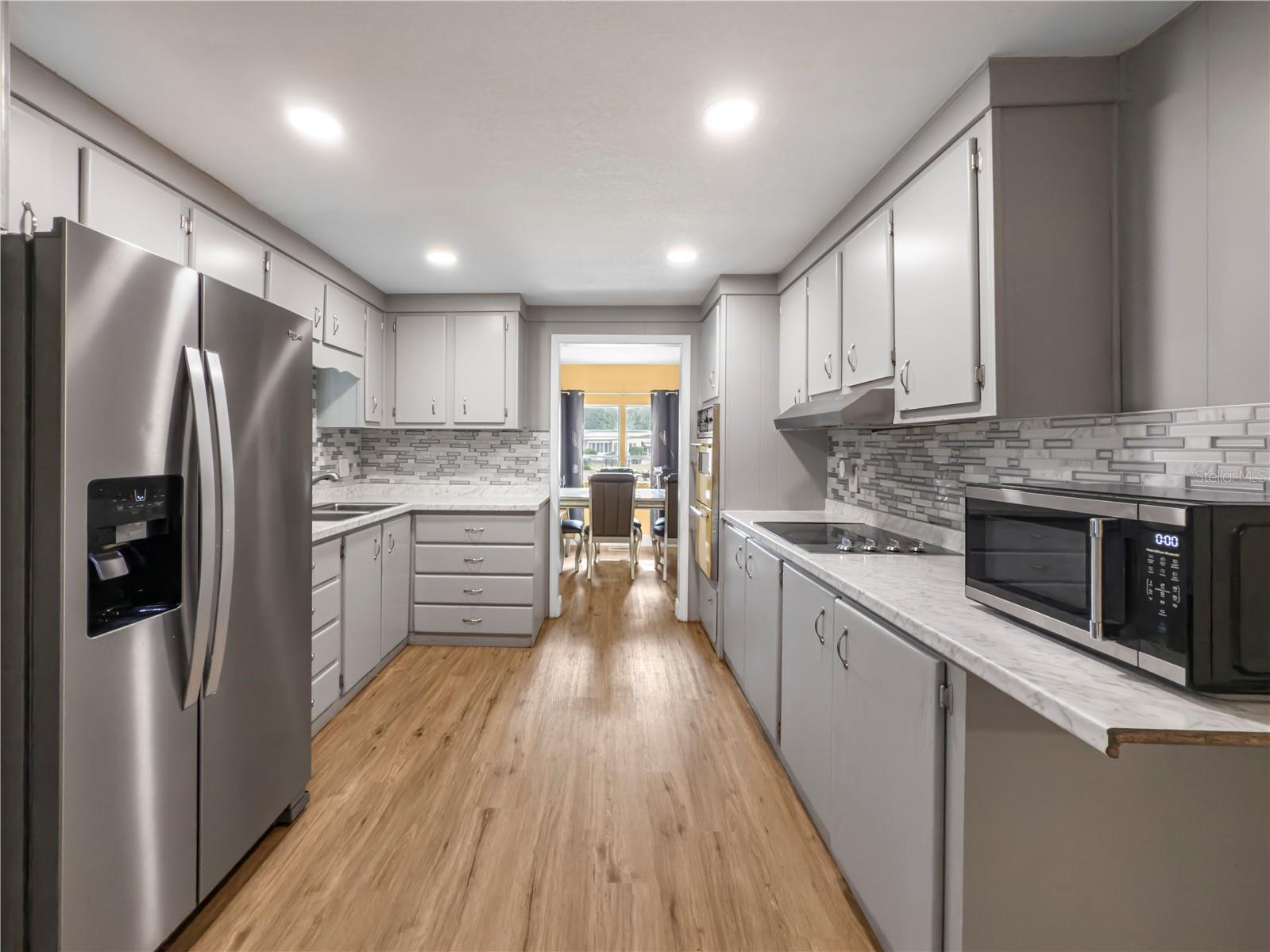 WOODLAND MANOR MOBILE HOME - Residential