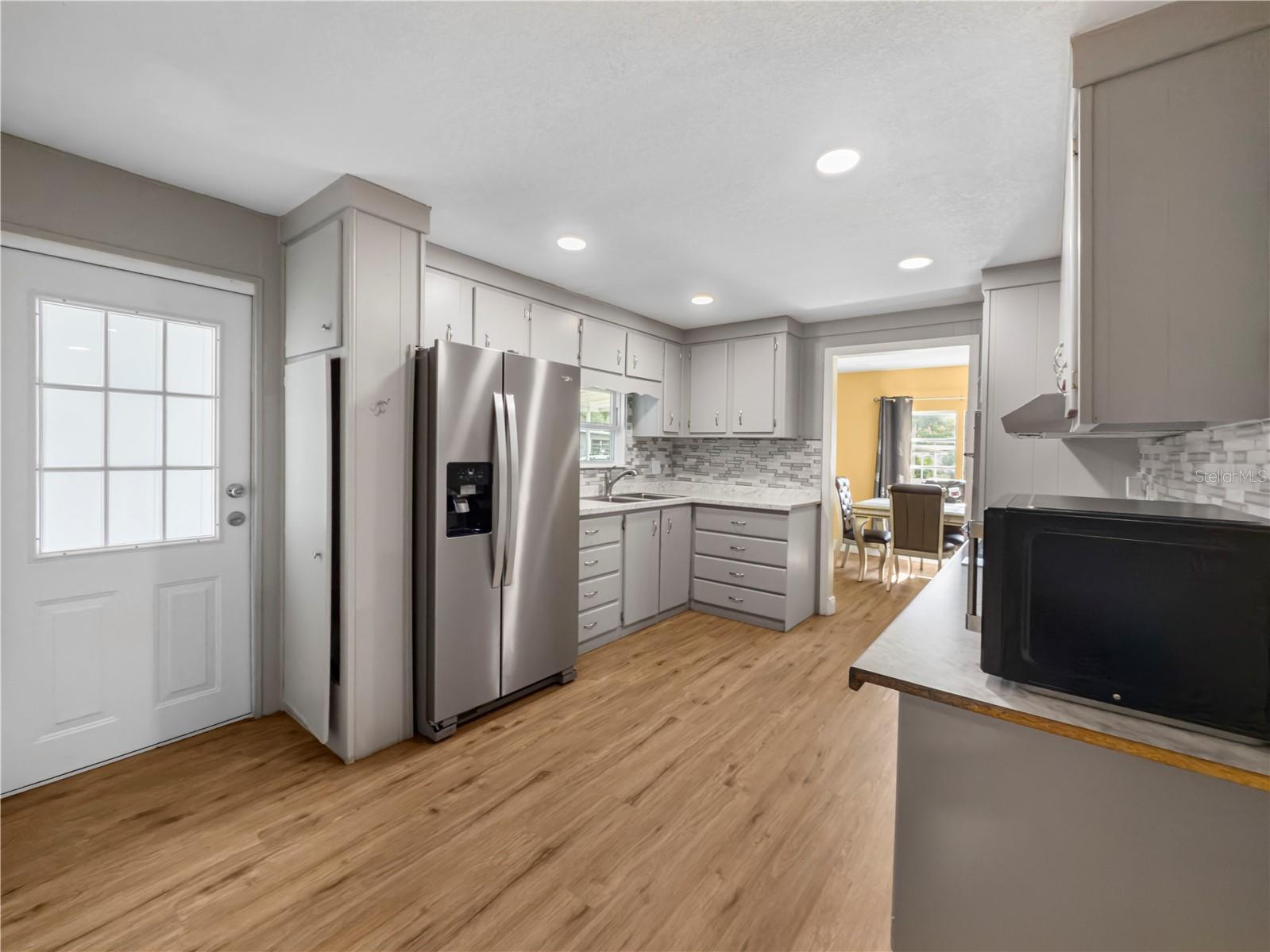 WOODLAND MANOR MOBILE HOME - Residential