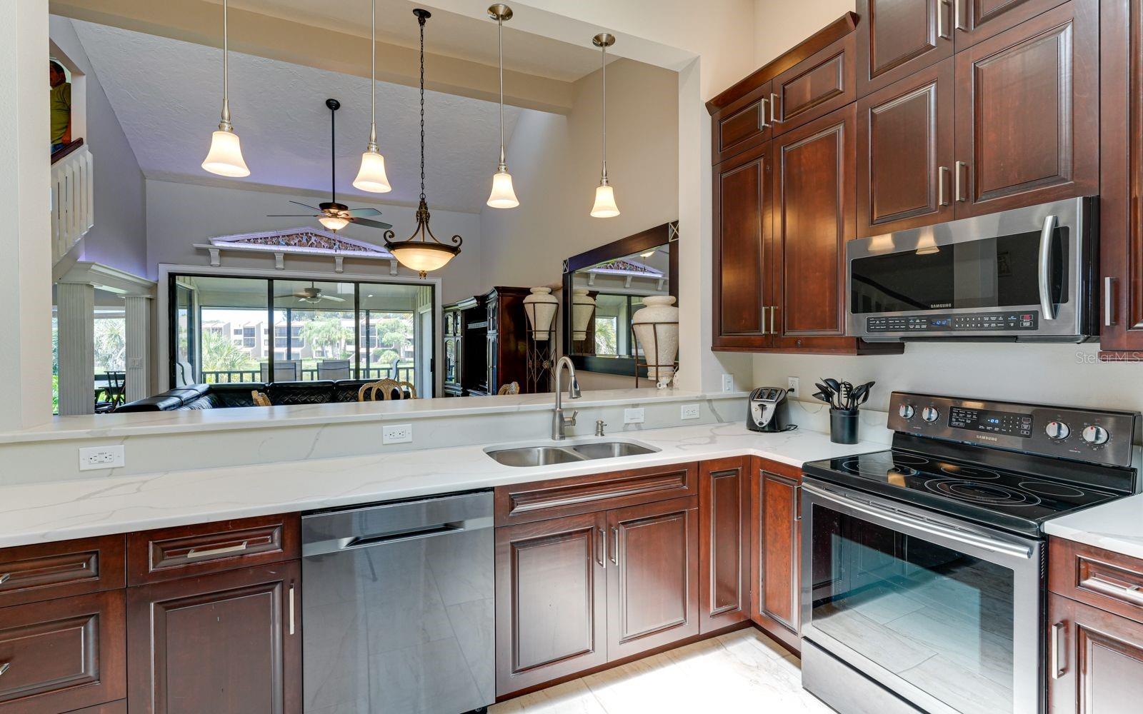 LAKE ARROWHEAD - Residential