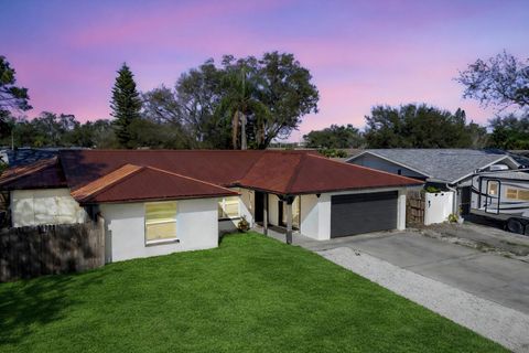 Photo of 12931 82nd Avenue N, Seminole, FL 33776 (MLS # TB8471336)