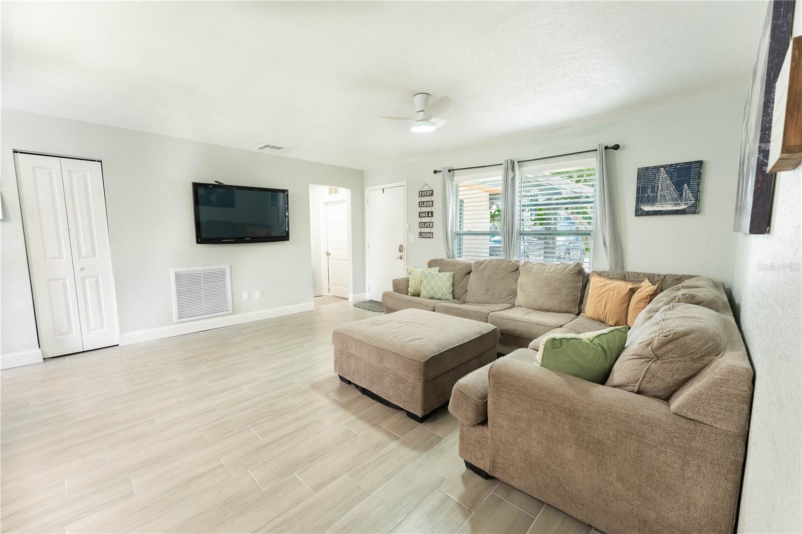 BOCA CIEGA RIDGE 6TH ADD - Residential