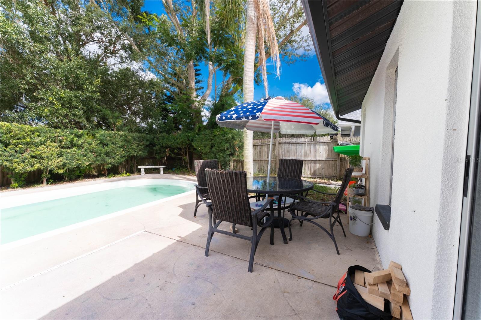 BOCA CIEGA RIDGE 6TH ADD - Residential