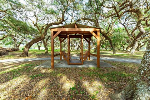 A home in ZEPHYRHILLS