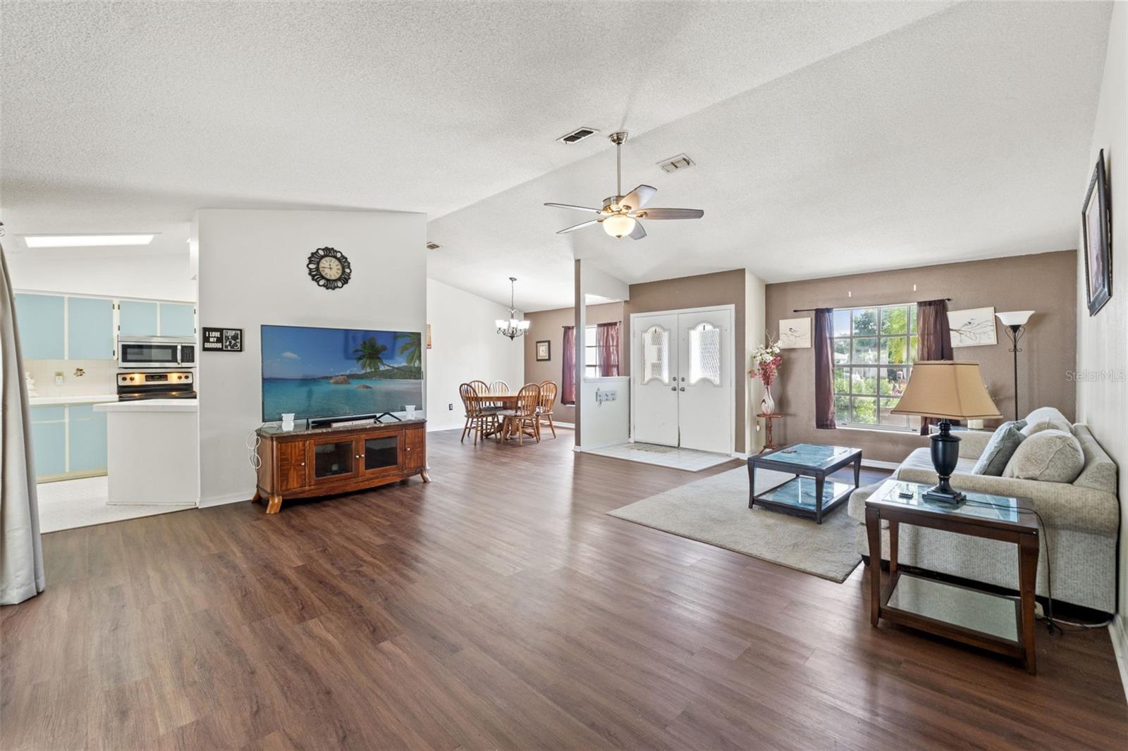 SPRING HILL - Residential