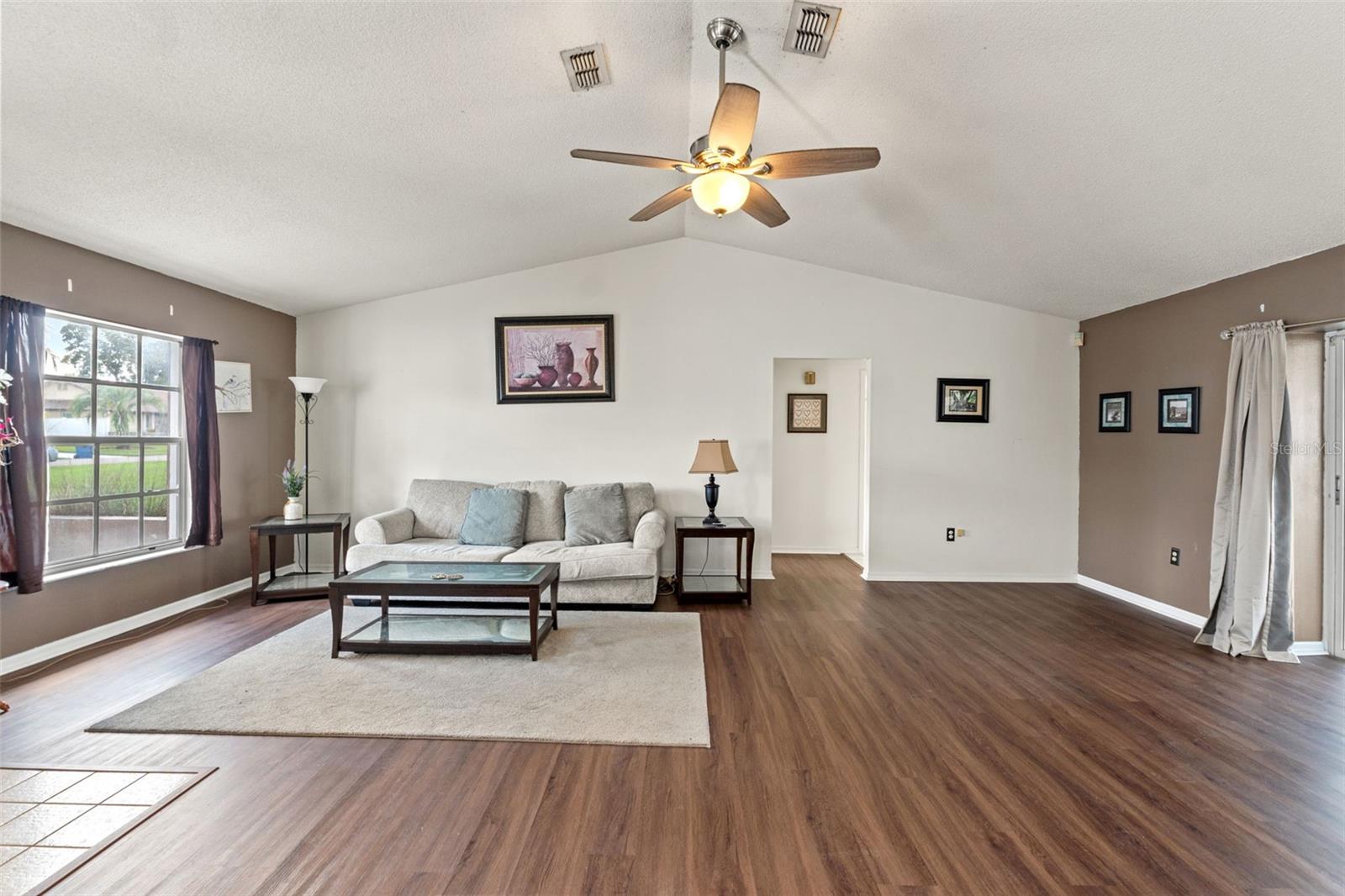 SPRING HILL - Residential