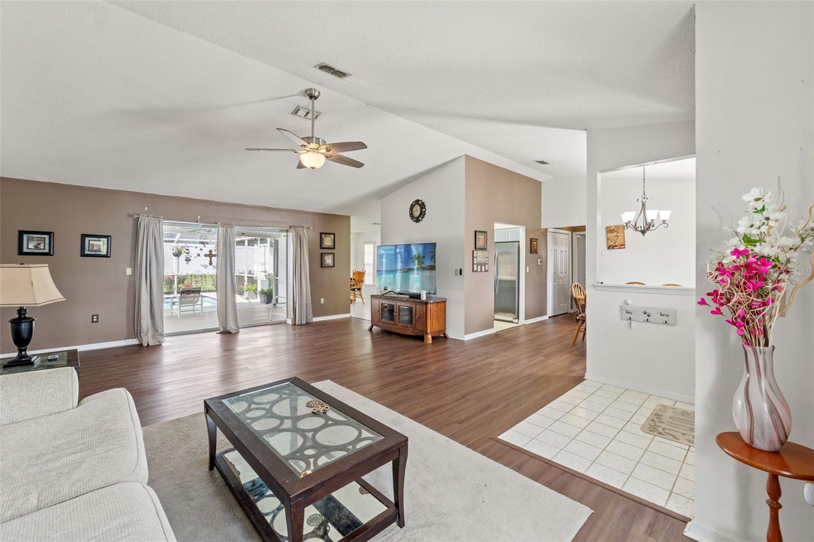 SPRING HILL - Residential