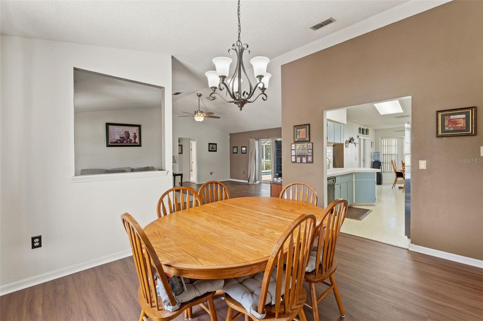 SPRING HILL - Residential