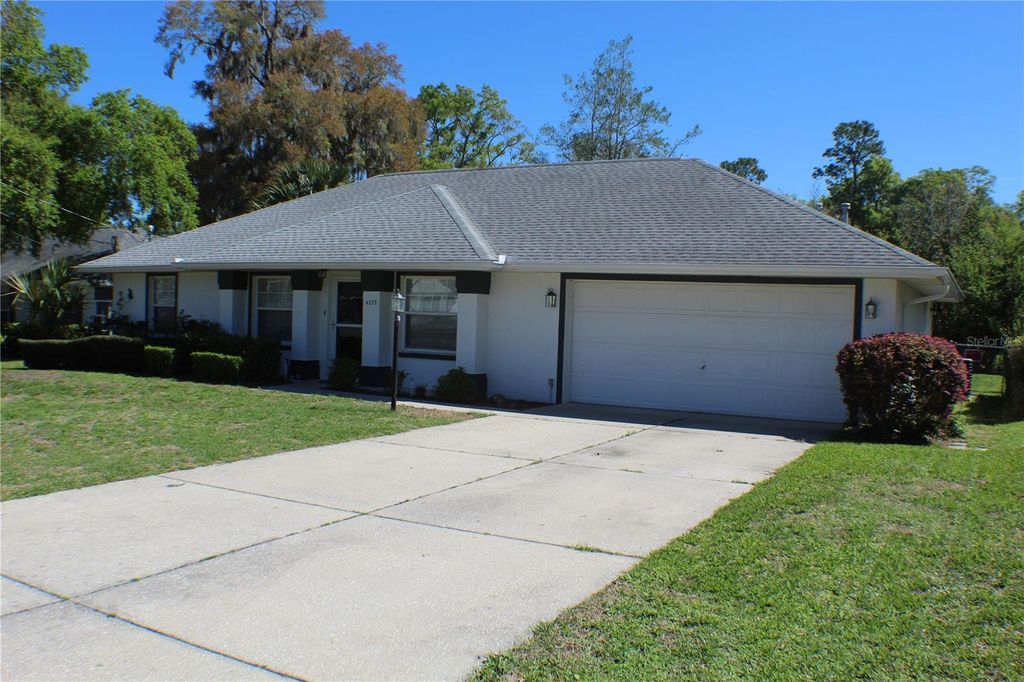 Photo of 4279 NE 32nd Circle, Ocala, FL 34479 (MLS # OM720791)