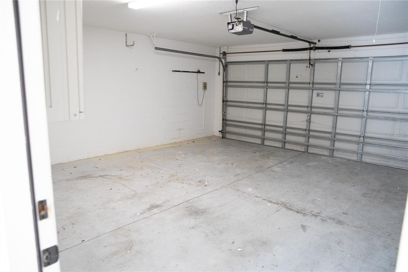 COUNTRYSIDE ESTATE - Residential