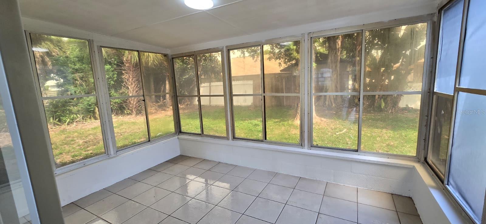 SOUTH VENICE - Residential Lease