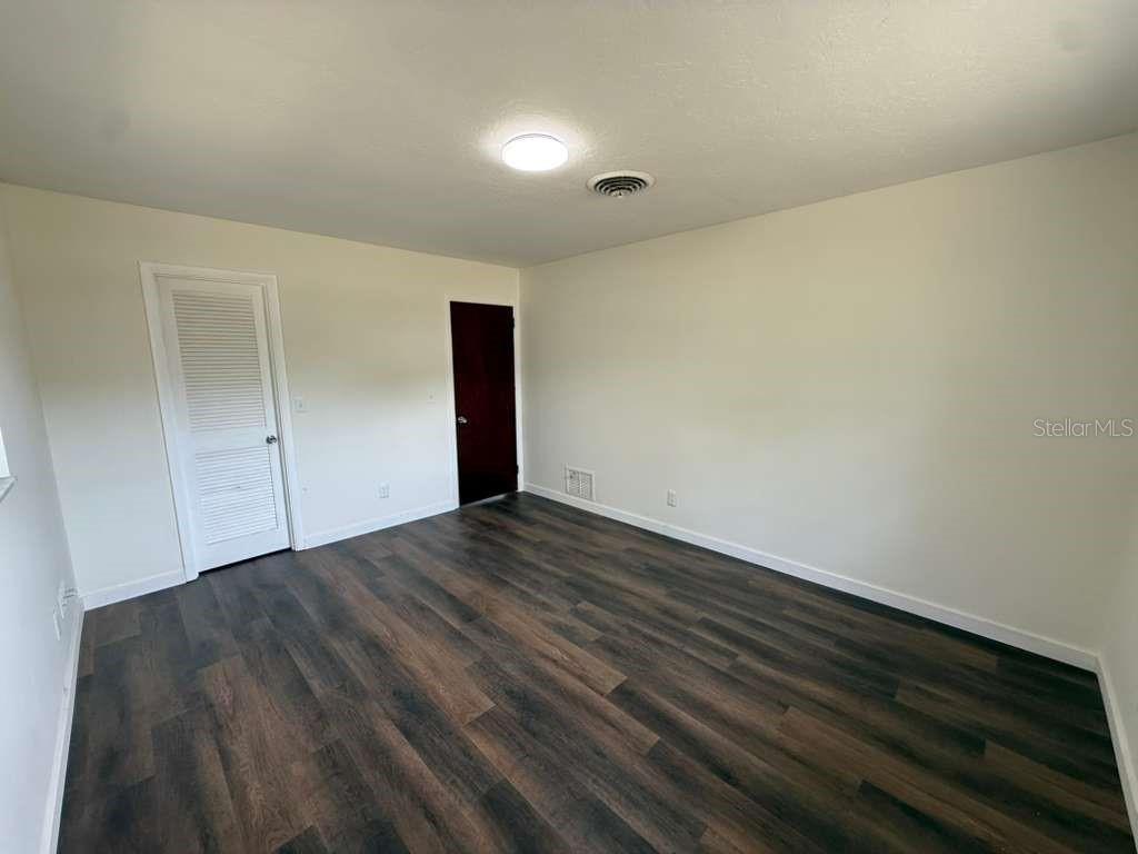 SOUTH VENICE - Residential Lease