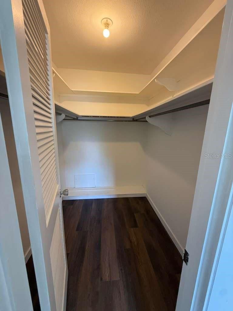SOUTH VENICE - Residential Lease