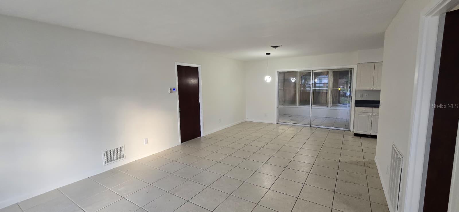 SOUTH VENICE - Residential Lease