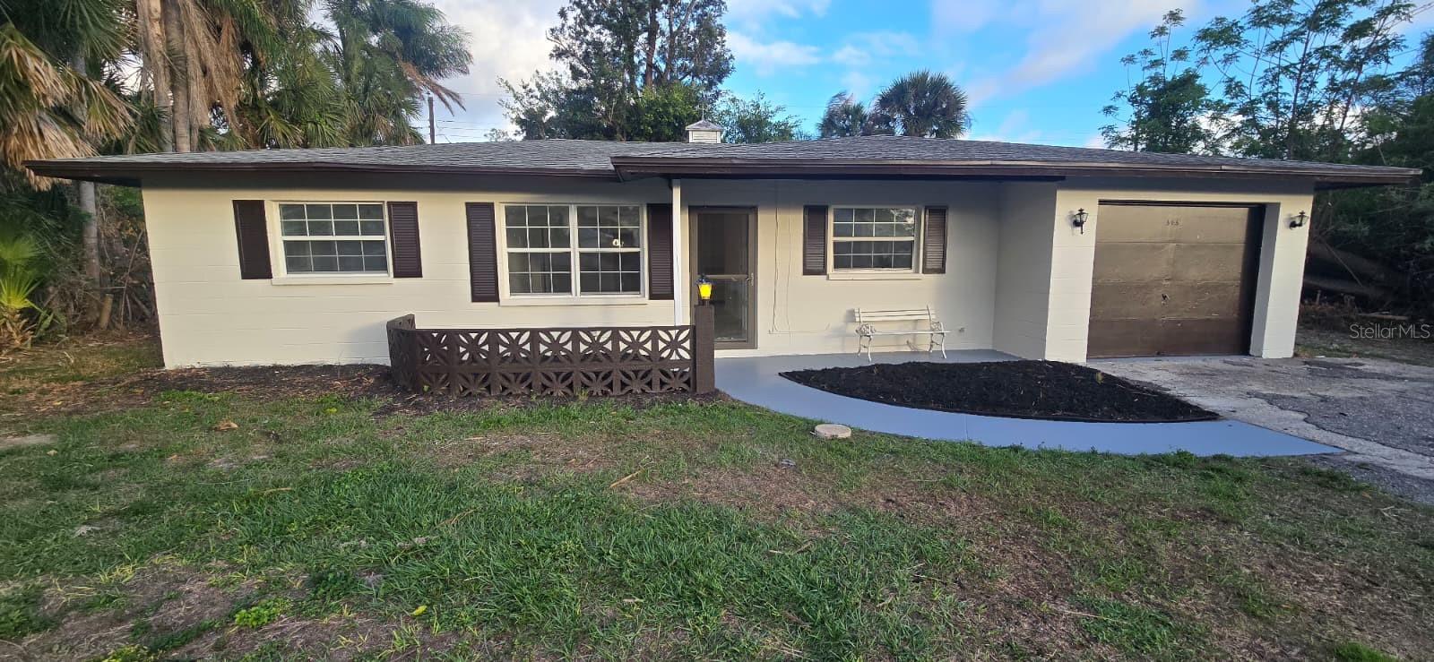 SOUTH VENICE - Residential Lease