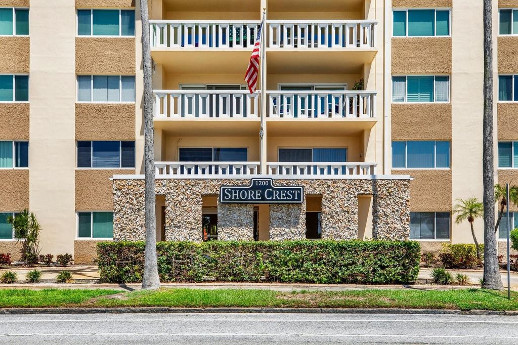 Photo of 1200 N Shore Drive NE #404, St Petersburg, FL 33701 (MLS # TB8395328)