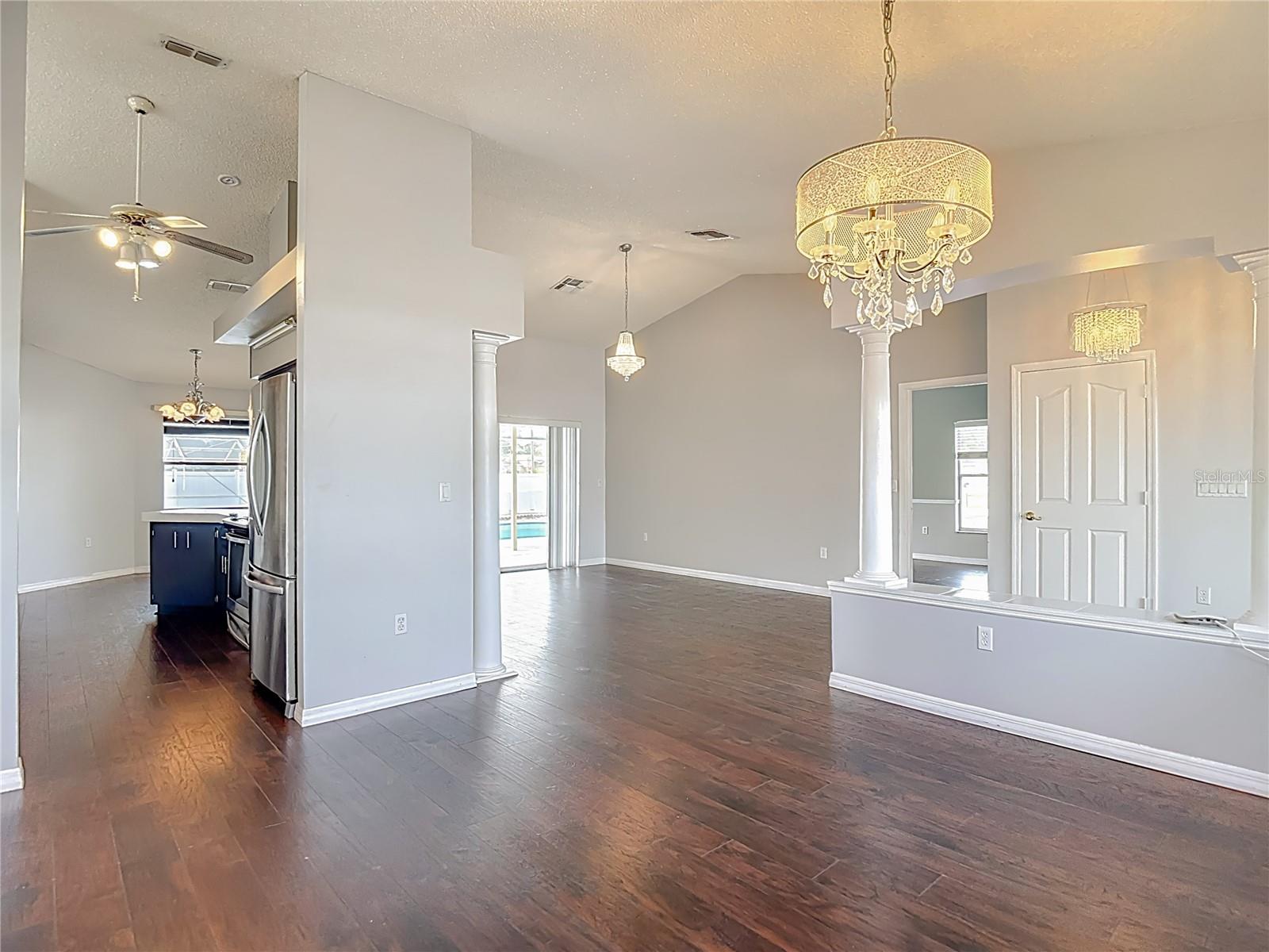 SPRING HILL - Residential