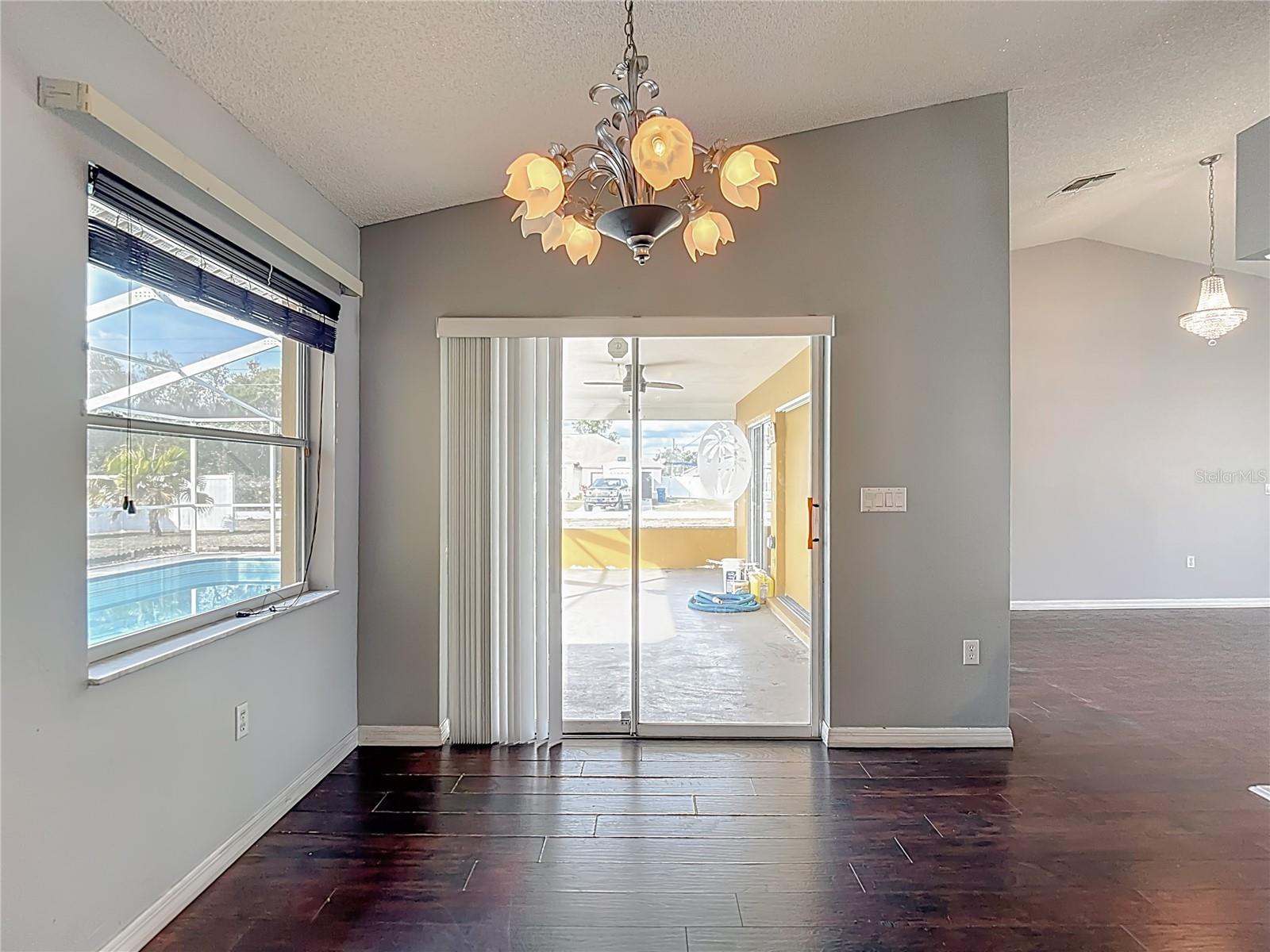 SPRING HILL - Residential