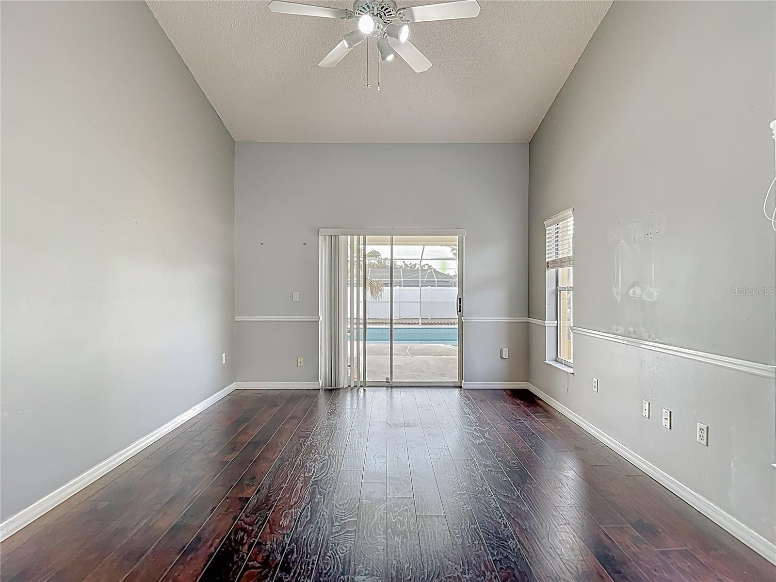 SPRING HILL - Residential