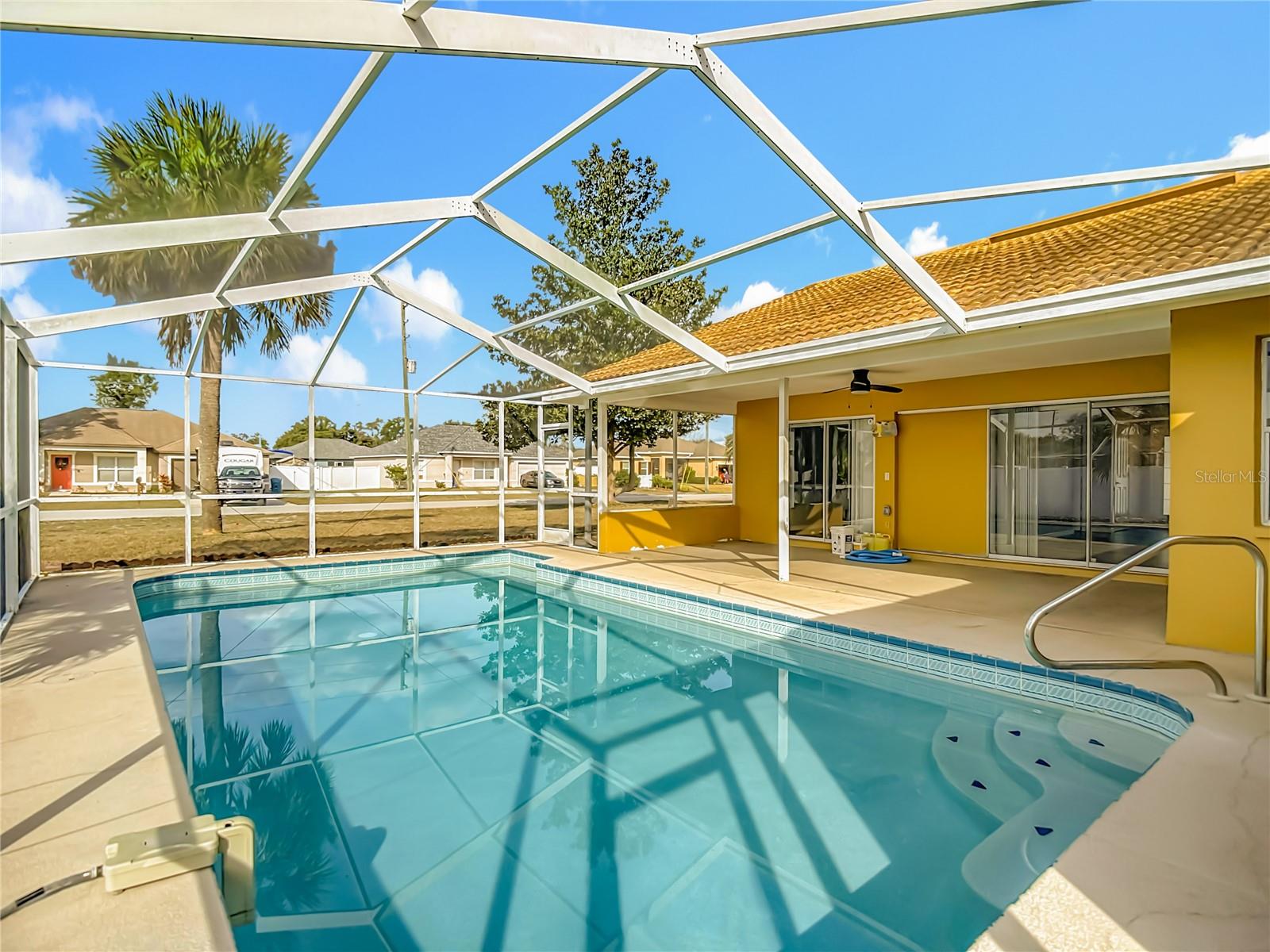 SPRING HILL - Residential