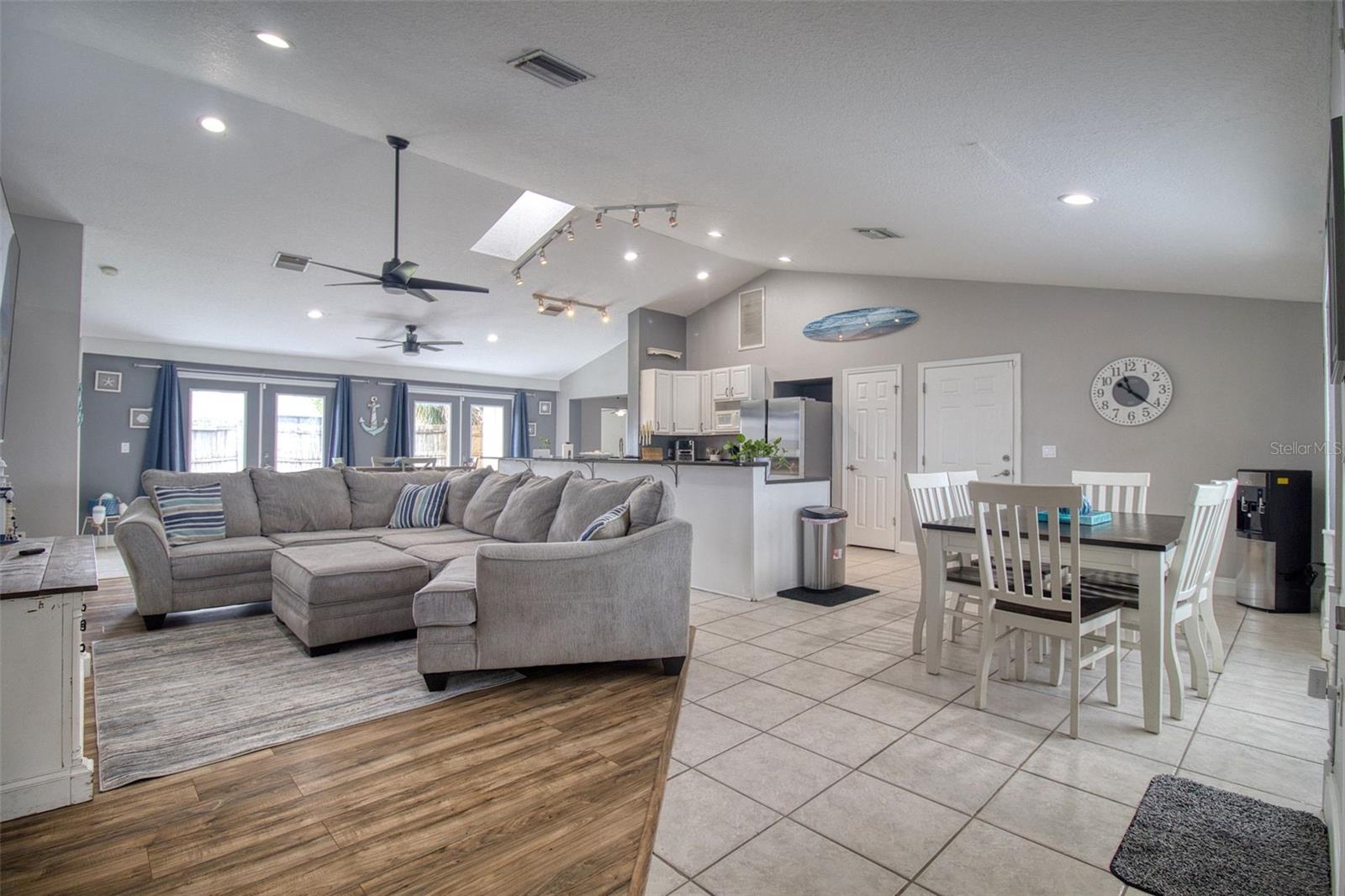 3652 WESTCHESTER DRIVE