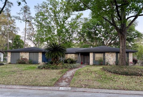 Photo of 2901 NW 32nd Street, Gainesville, FL 32605 (MLS # GC538707)