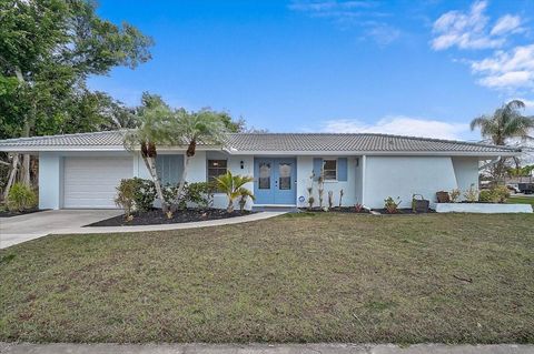 Photo of 7219 Bounty Drive, Sarasota, FL 34231 (MLS # A4681188)