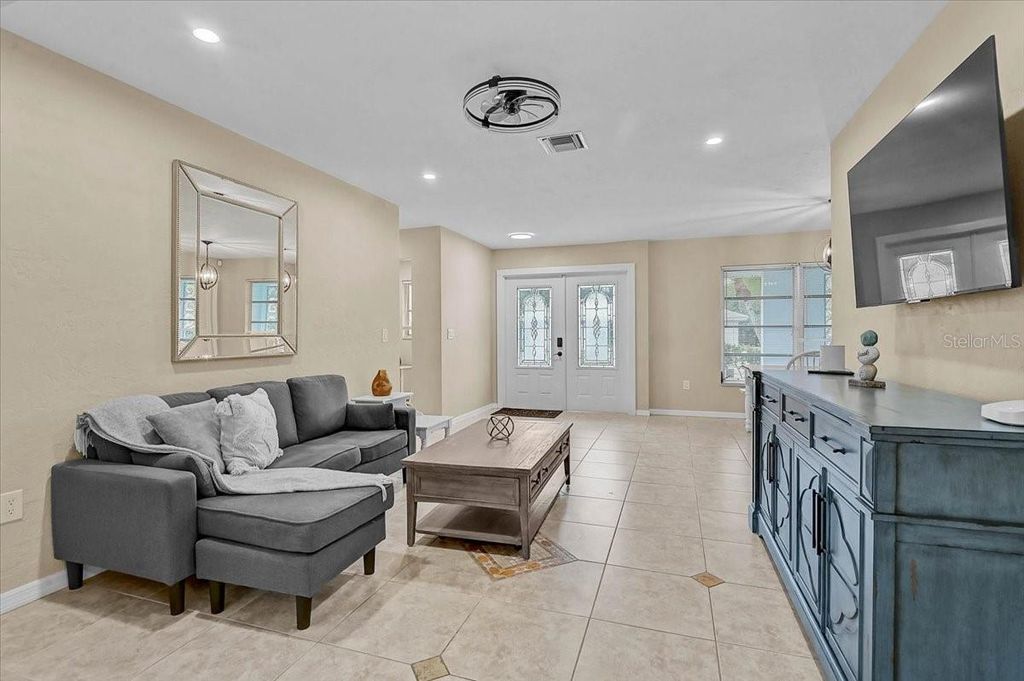 Photo of 7219 Bounty Drive, Sarasota, FL 34231 (MLS # A4681188)